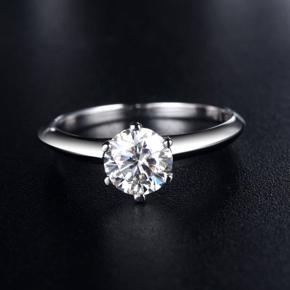1 Carat Moissanite Solitaire Ring with 925 Sterling Silver Band, D, VVS1 - Picture 5 of 8